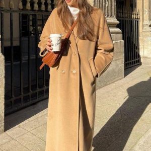 Fardo de abrigos de mujer cortos y largos americanos