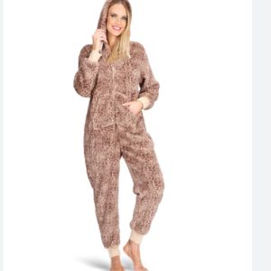 Fardo de pijama enterito unisex invierno primera calidad 45 kg